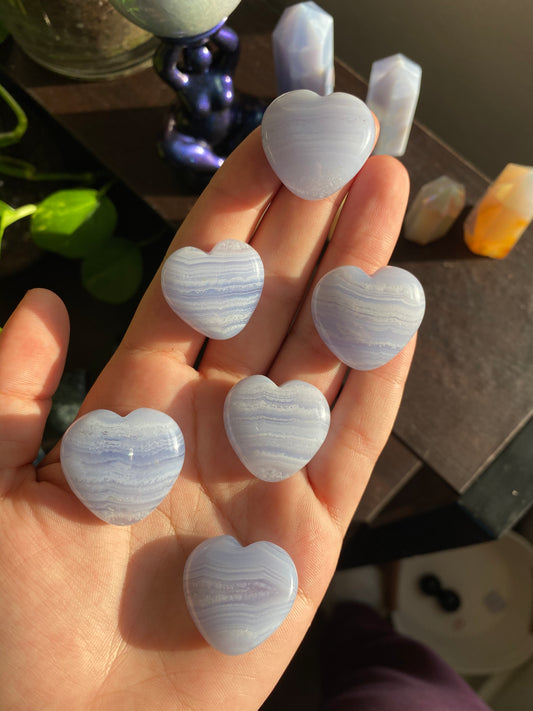 Blue Lace Agate - Crystal Meanings & Metaphysical Healing Properties